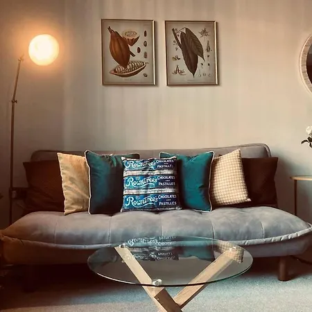 48 Cocoa Suites, Centre Apartament York