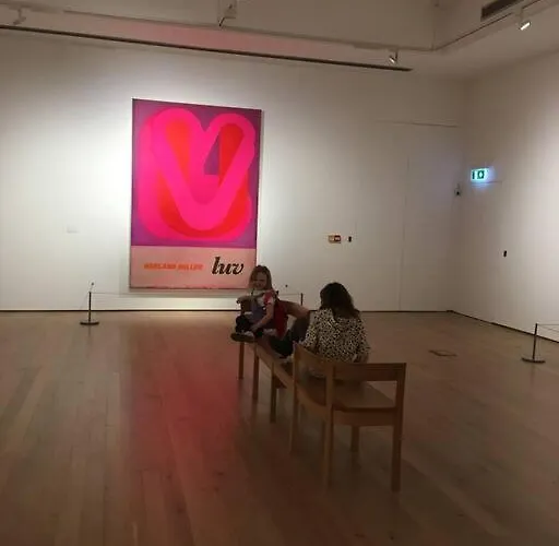 48 Cocoa Suites, Centre * York