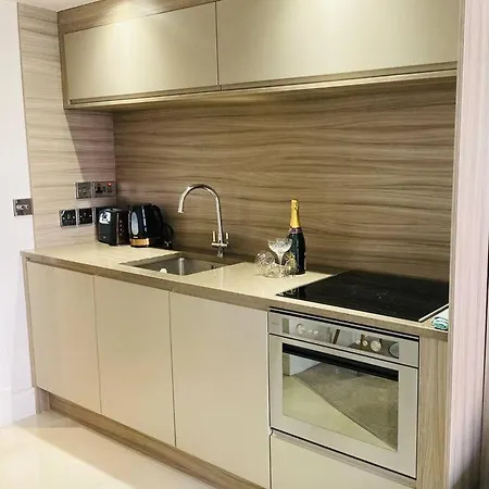 48 Cocoa Suites, Centre * ヨーク